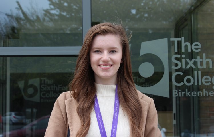 Image of Aspiring Nurse Completes Valuable NHS Placement