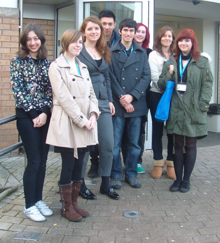 Image of South Wirral MP visits the College